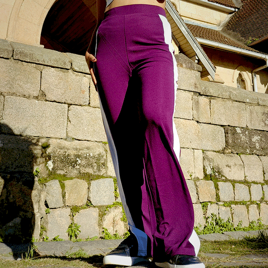 Pantalon jogging aubergine et blanc